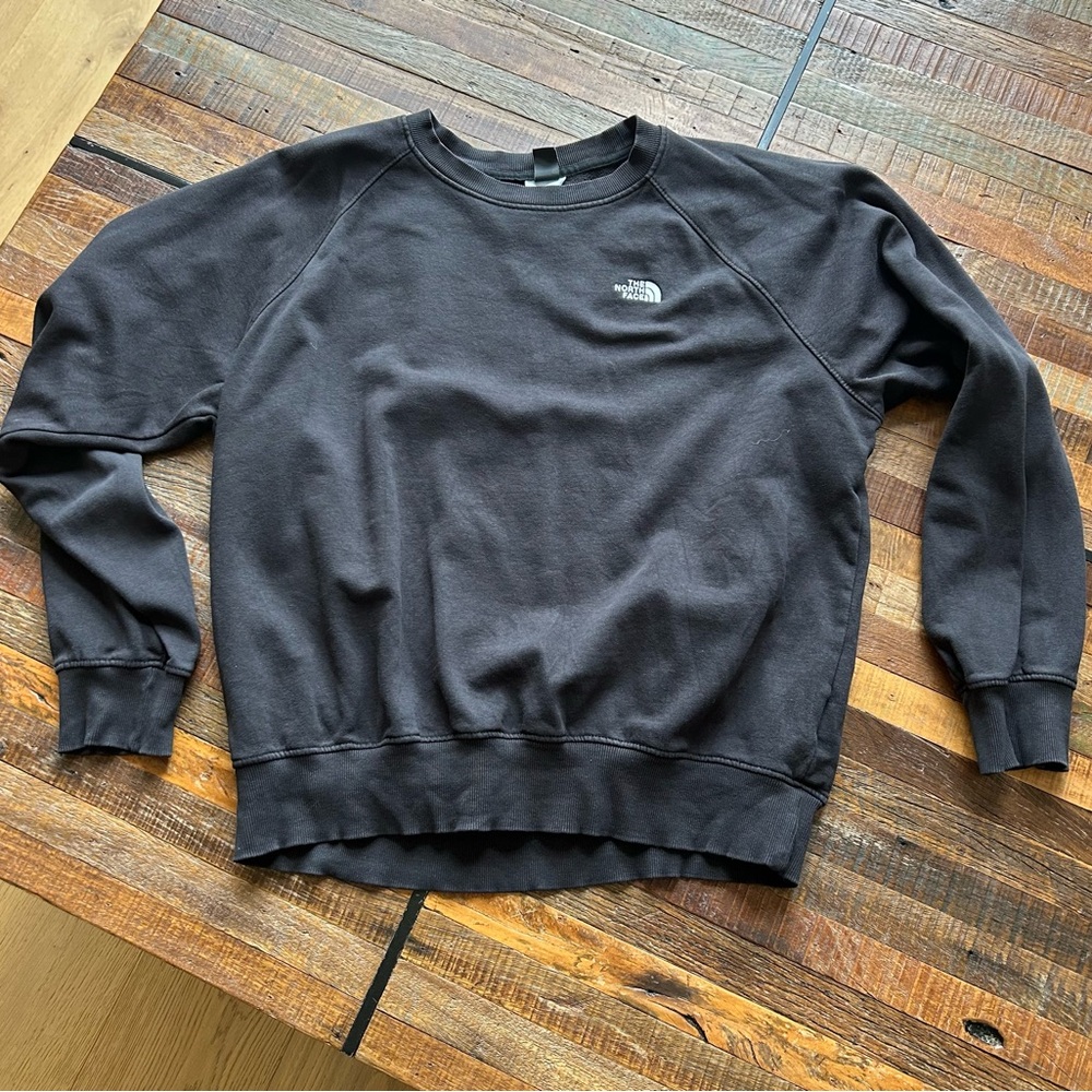 The North Face Men's Black Sweatshirt. Embroidered logo.